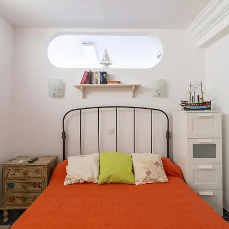 Апартаменты Lightbooking Flores *